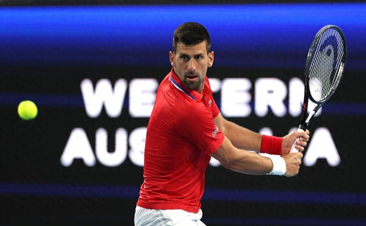 举重半决赛：伊拉克选手刷新纪录